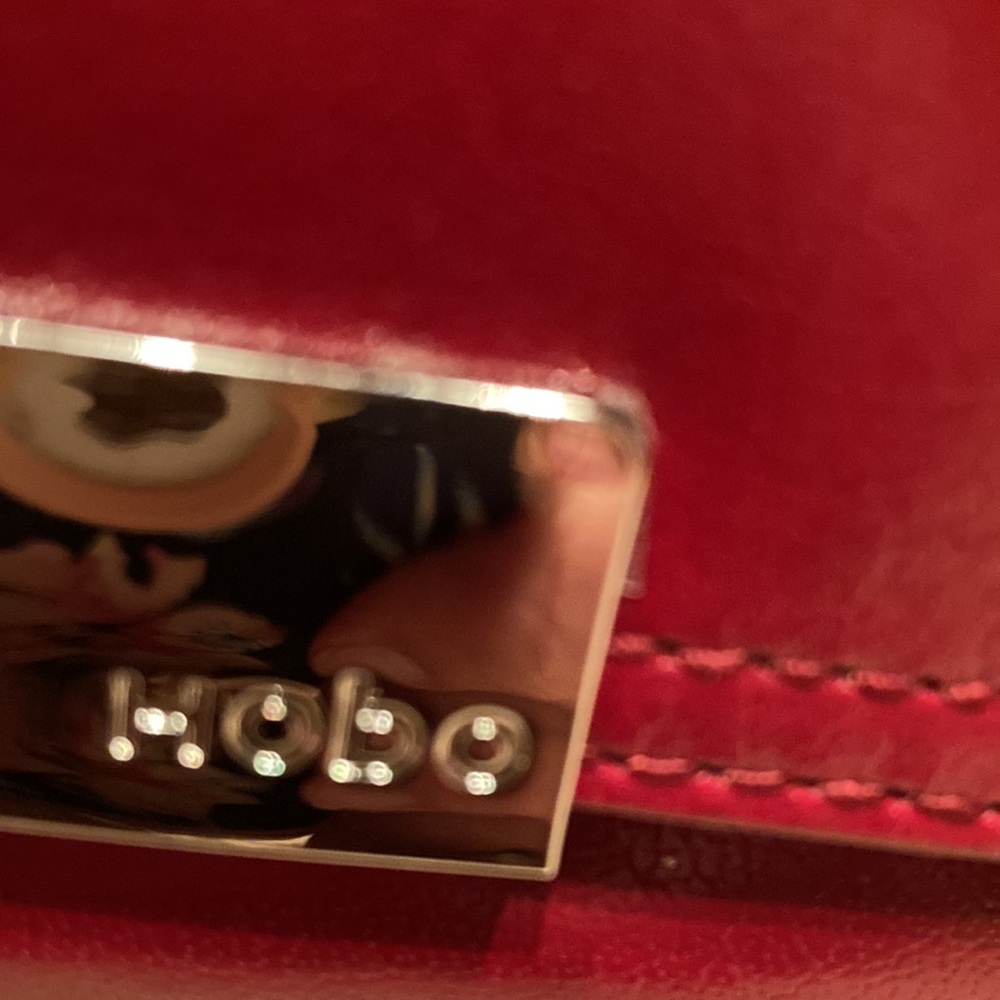 Elegant Red LeatherHobo Crossbody Bag - Picture 3 of 15